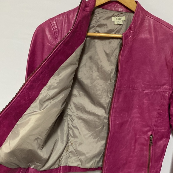 m0851 Magenta Leather Cropped Jacket Made in Canada - Picture 11 of 12